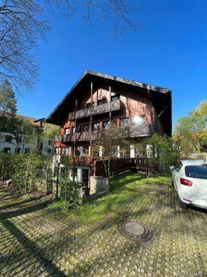 Hotel Schrenkhof Unterhaching Exterior photo